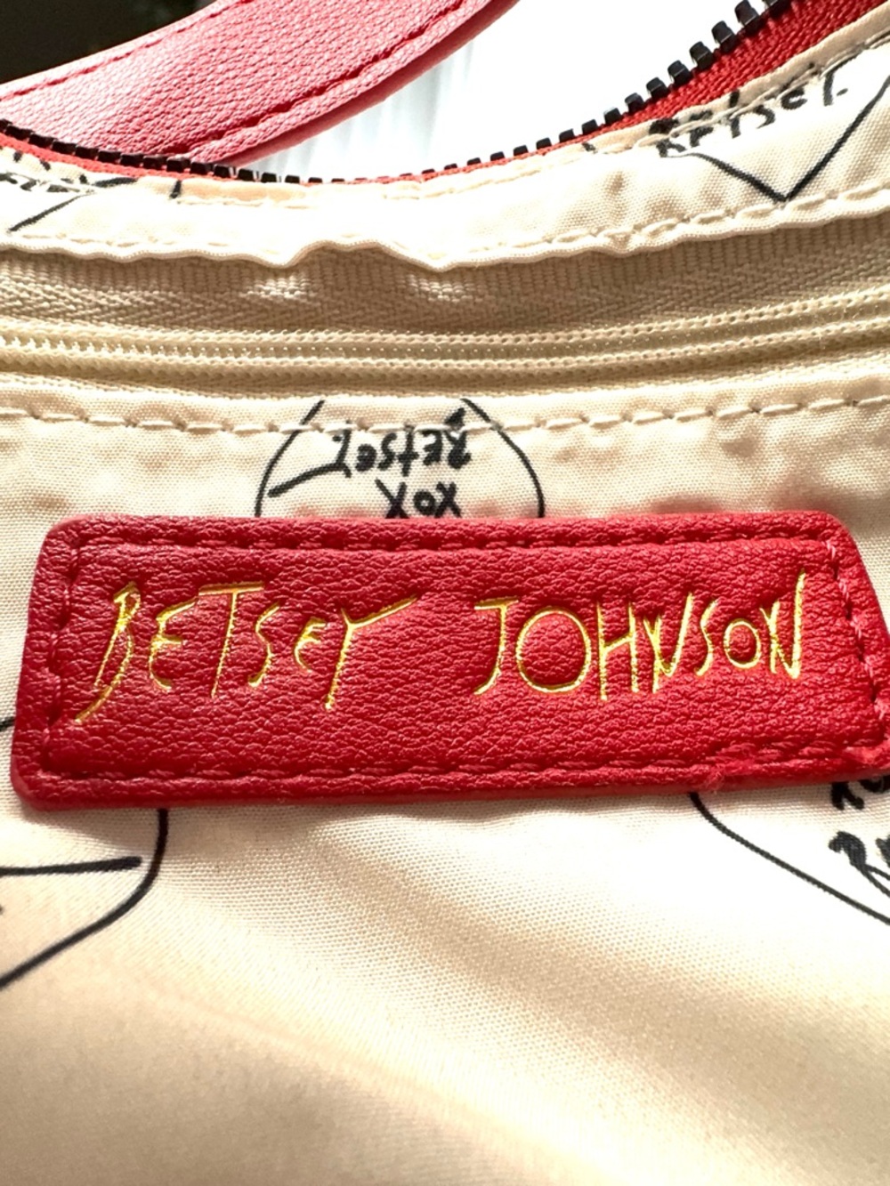 Betsey Johnson “Oh She Bows” Quilted Heart Mini Hobo Bag With Removable Pom-Pom - Picture 8 of 17